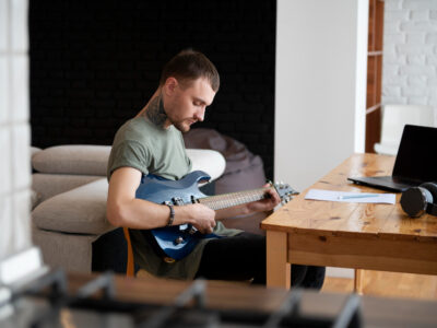 guitar luthier school