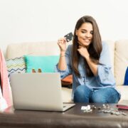 earn money by posting outfits