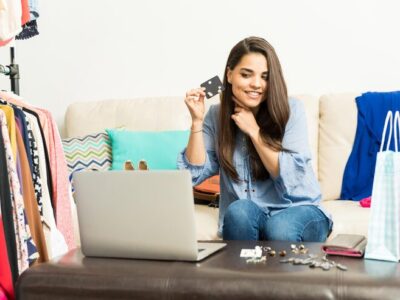 earn money by posting outfits